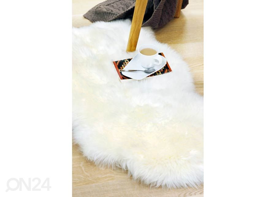 Aito lampaantalja Merino natural white Mini ±50x70 cm kuvasuurennos