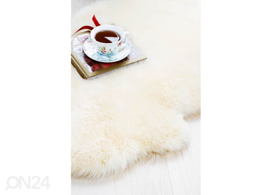 Aito lampaantalja Merino natural white Octo ±170x180 cm kuvasuurennos