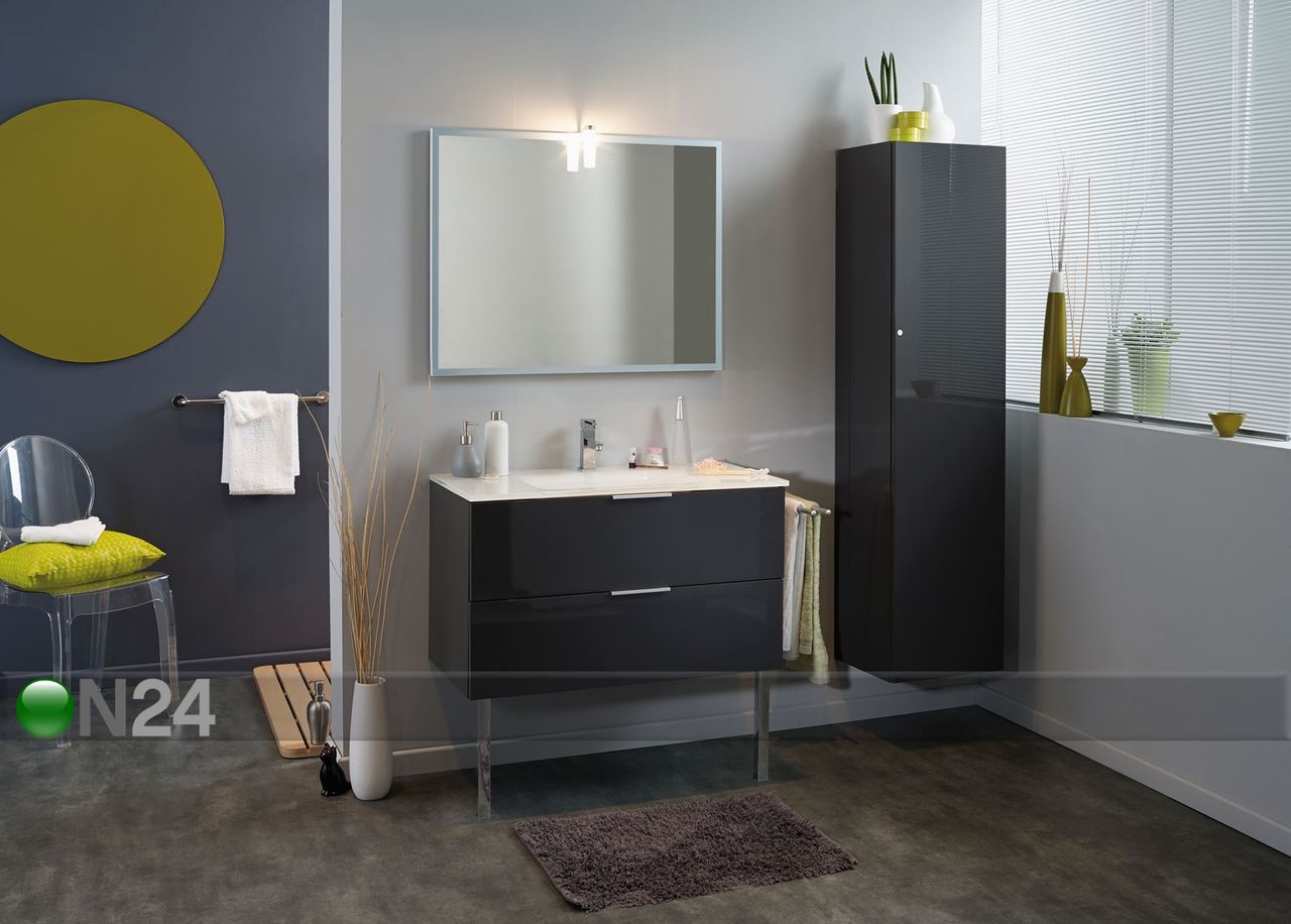 Allaskaapin jalat LUXY kuvasuurennos