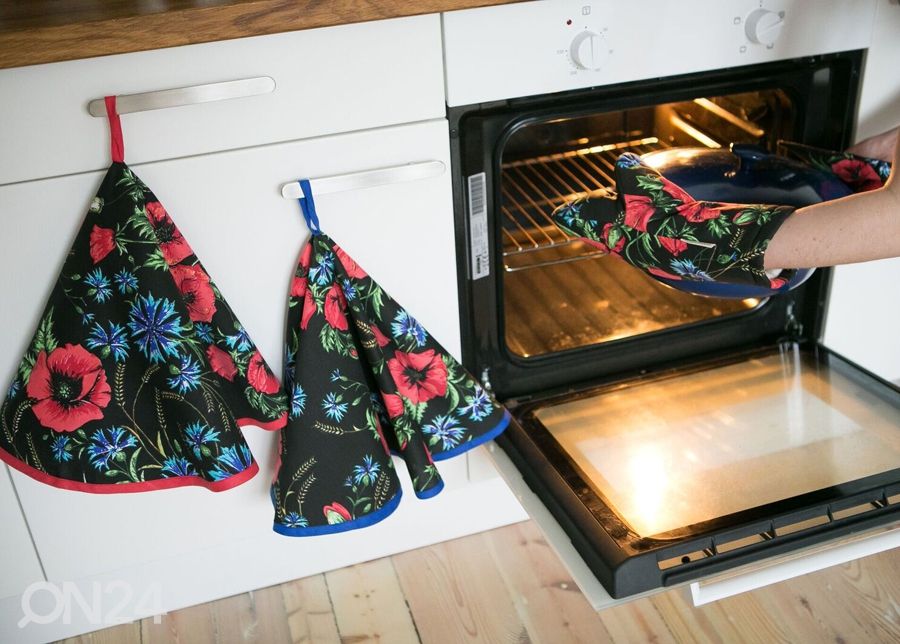 ETNO patakinnas MUHU tikkauskuvio, musta kuvasuurennos