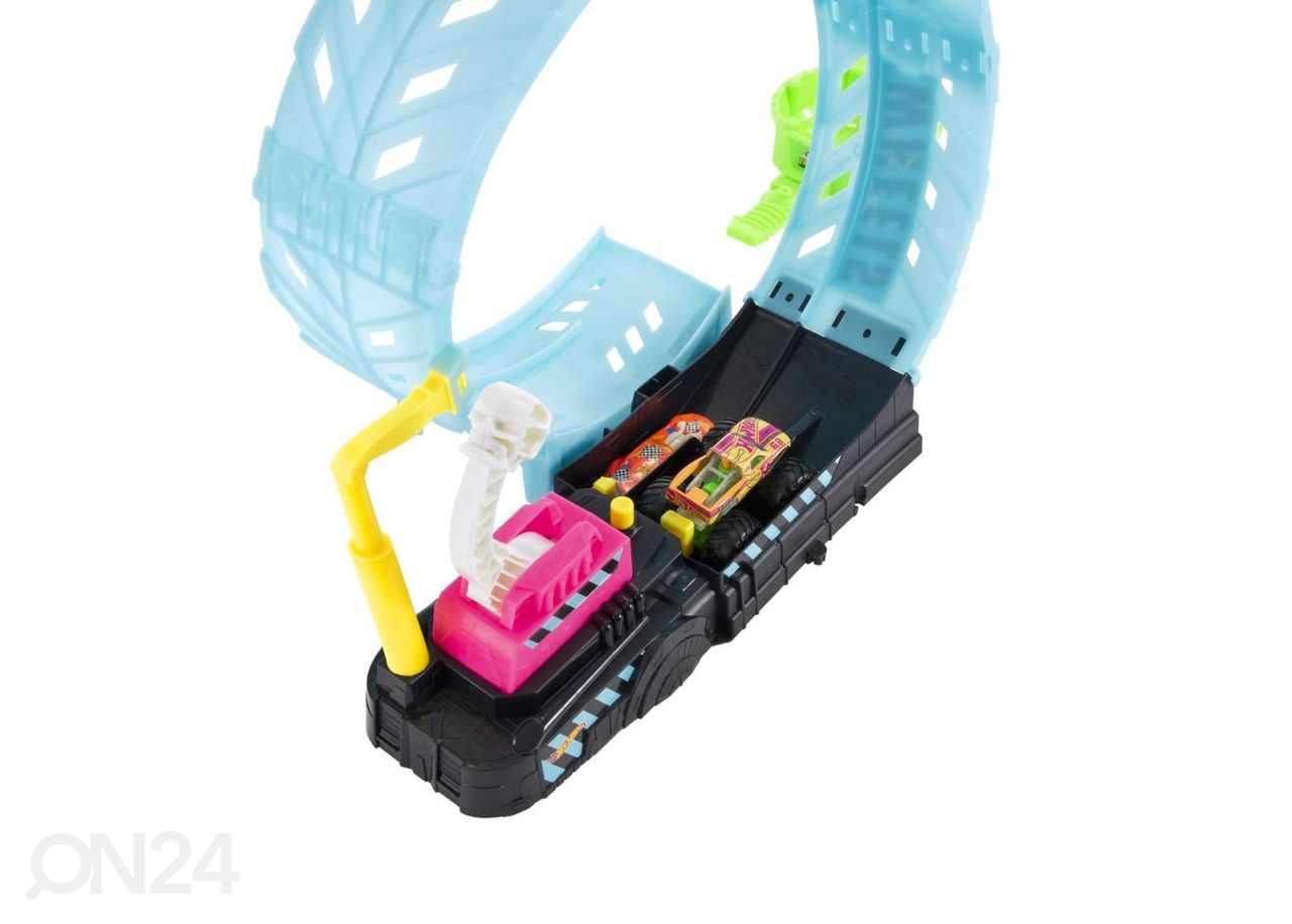 Hot Wheels® Monster Trucks® pimeässä hehkuva kuoleman solmun rata kuvasuurennos