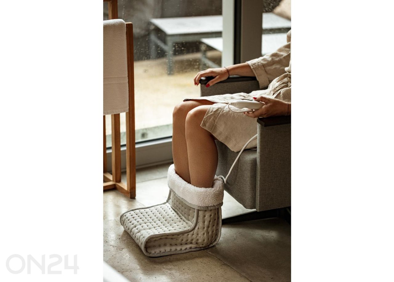 Jalkojenlämmitin Adler AD 7432, harmaa kuvasuurennos