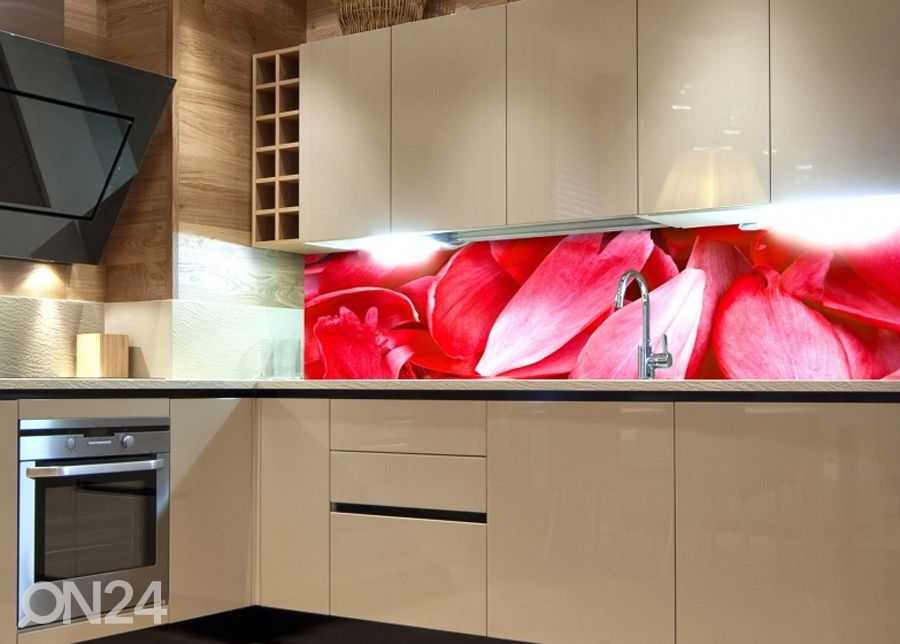 Keittiön välitila Red petals 180x60 cm kuvasuurennos