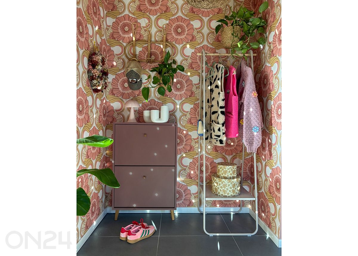 Kenkäkaappi Bjarne kuvasuurennos