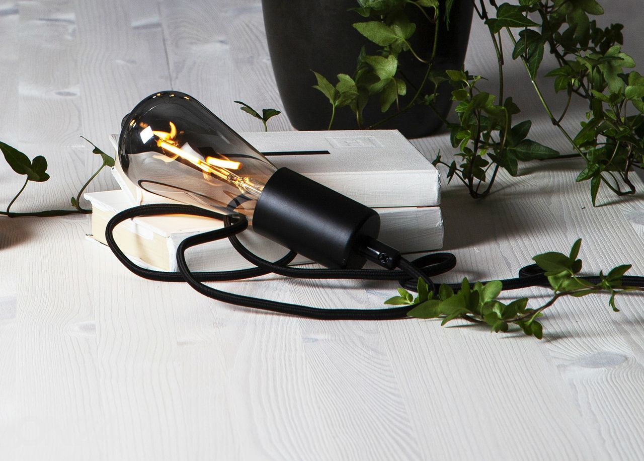 Koristeellinen LED-lamppu E27 1,8W kuvasuurennos