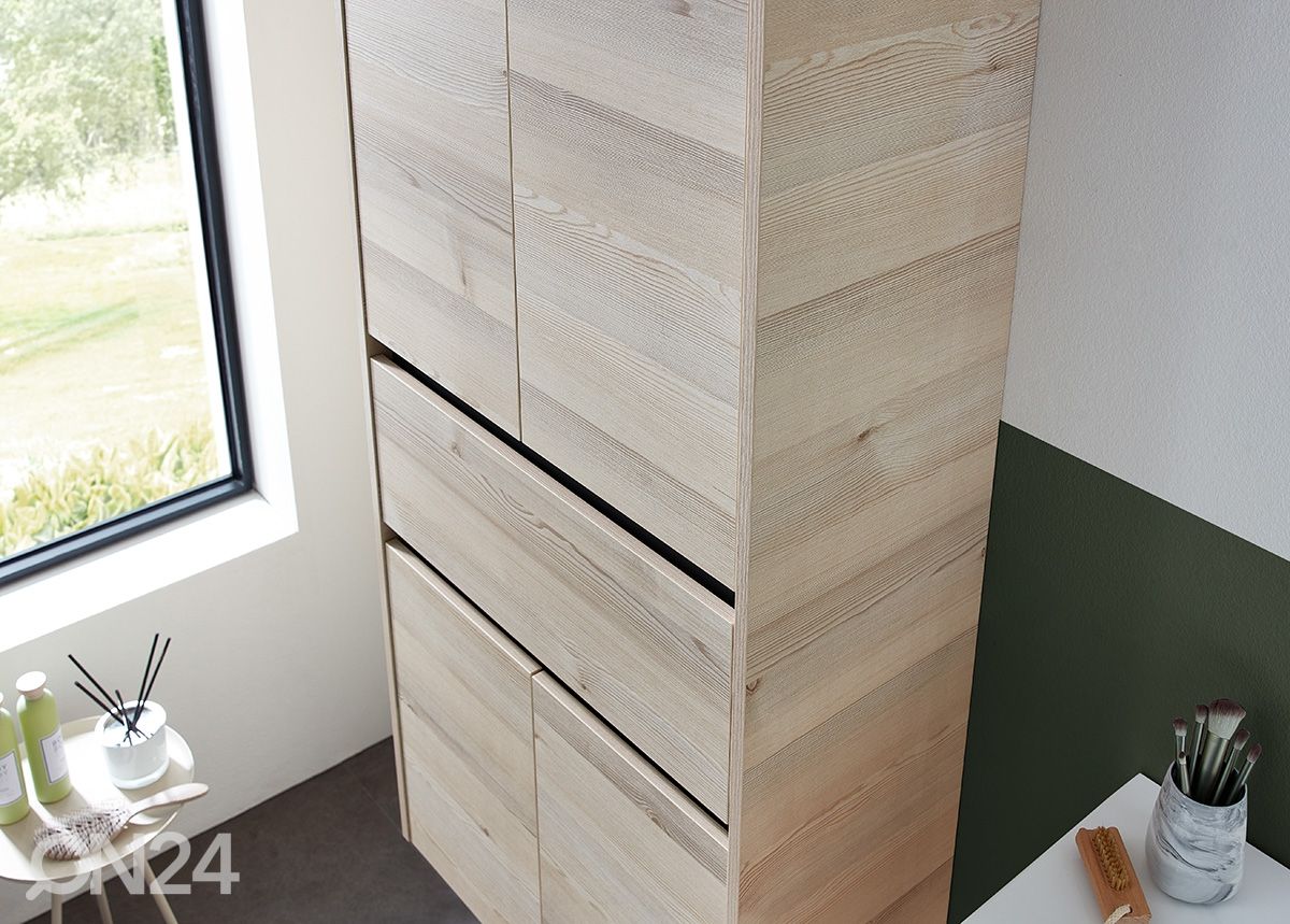 Korkea kylpyhuoneen kaappi 393 kuvasuurennos
