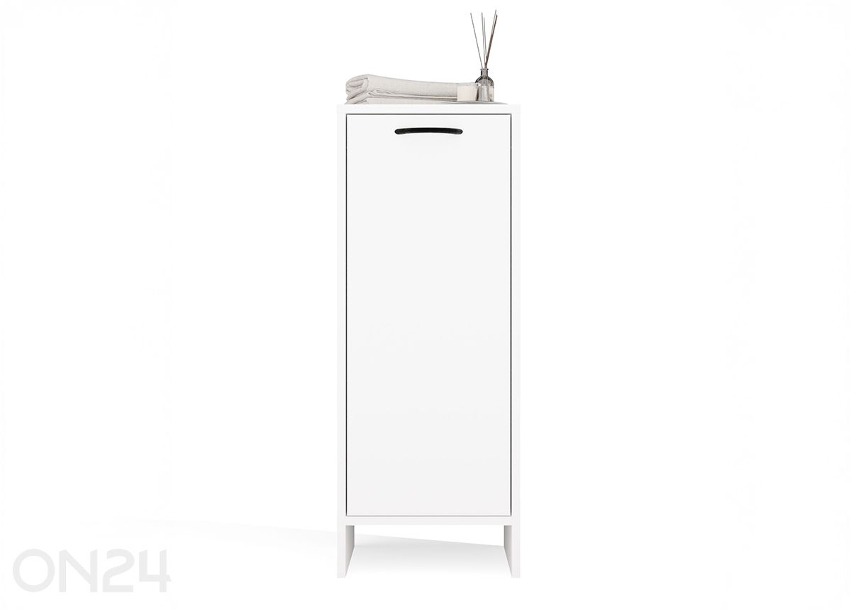 Kylpyhuoneen kaappi pyykkikorilla Nina kuvasuurennos