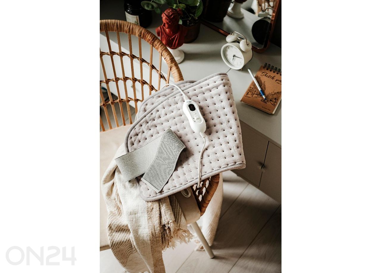 Lämmitinvyö Adler AD 7437, vaaleanharmaa kuvasuurennos