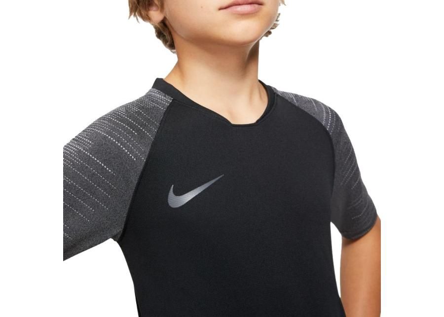 Lasten jalkapallopaita Nike Breathe Strike Top JR AT5885-010 kuvasuurennos