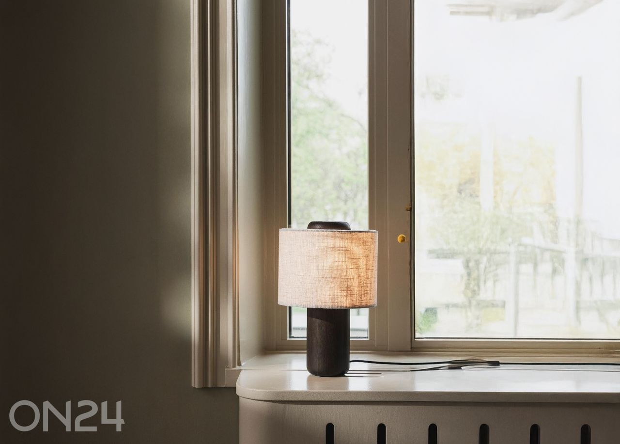 Lattiavalaisin Bosco 25 kuvasuurennos