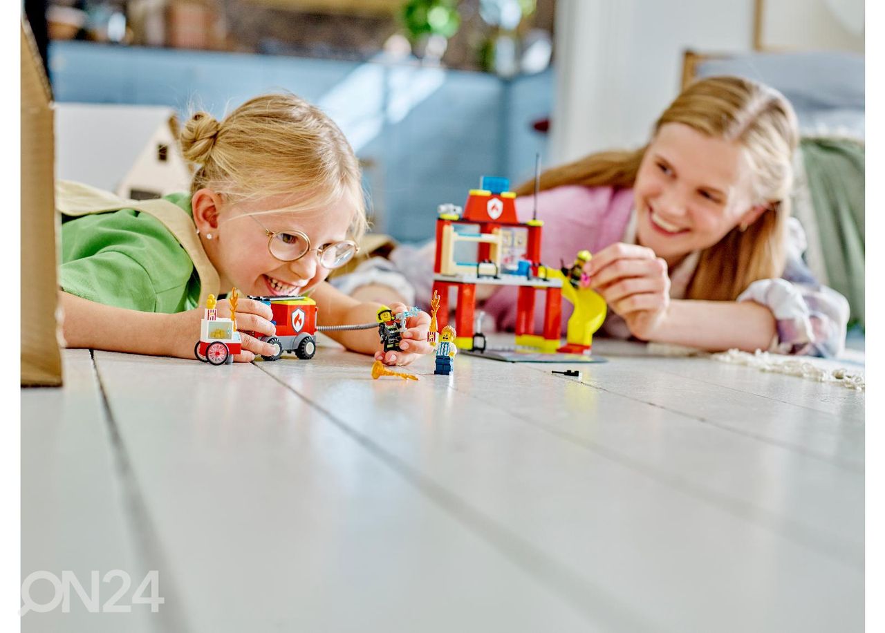 LEGO City Paloasema ja paloauto kuvasuurennos