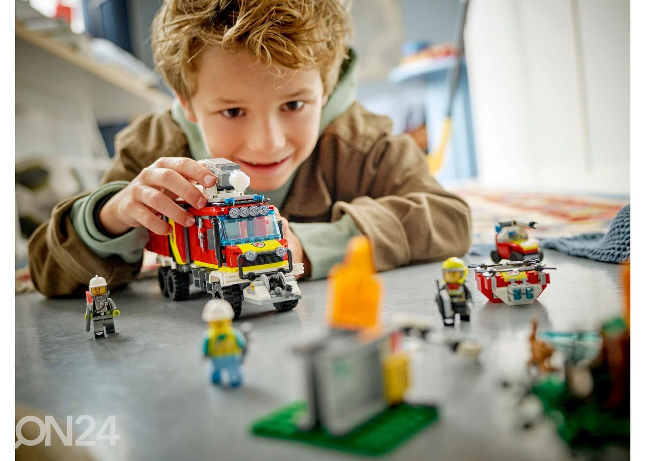 LEGO City Paloesimiehen paloauto kuvasuurennos