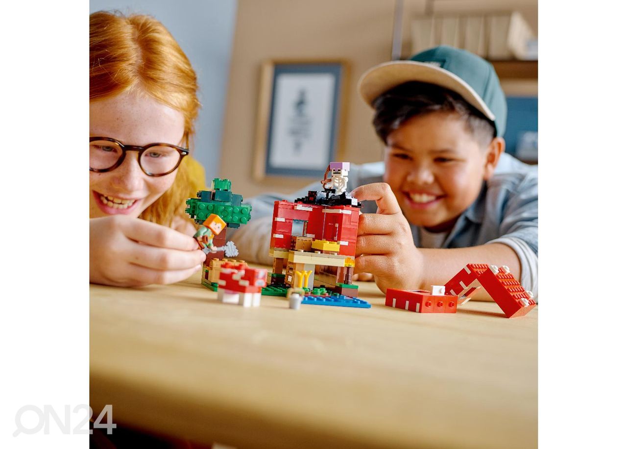 LEGO Minecraft Sienitalo kuvasuurennos