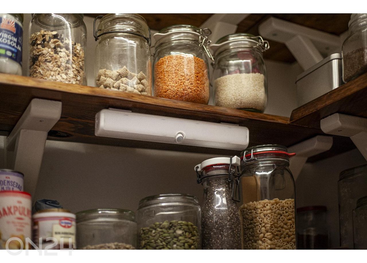 Liiketunnistimella varustettu huonekalovalaisin kuvasuurennos