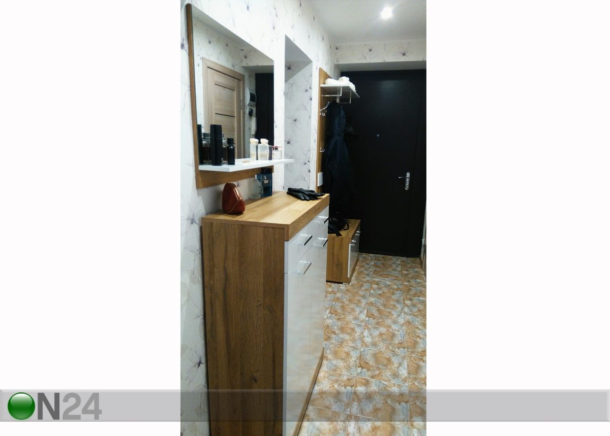 Lipasto BRISTOL 100 kuvasuurennos