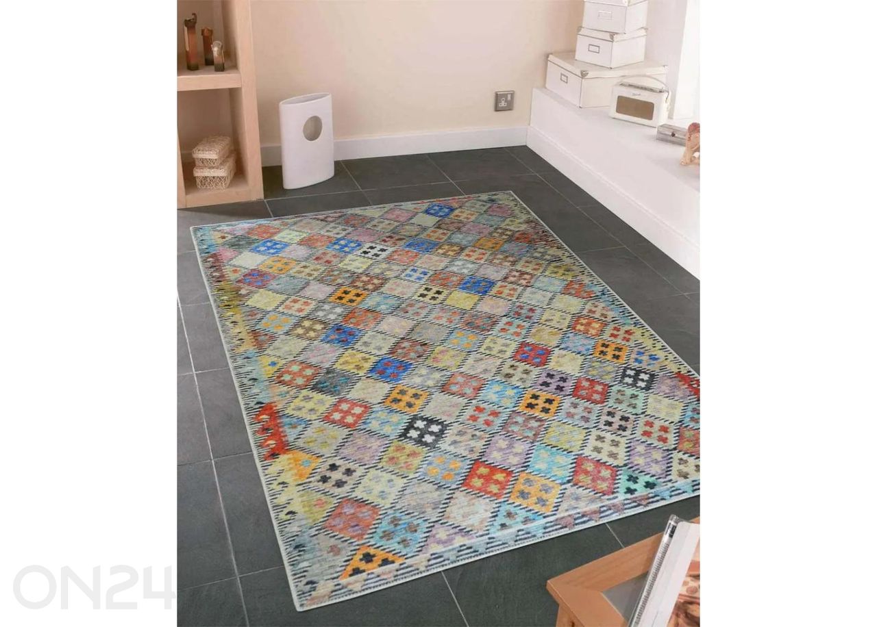 Matto Aydin 43 kuvasuurennos