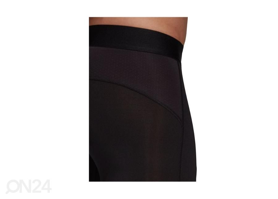 Miesten treenishortsit Adidas Techfit Tights kuvasuurennos