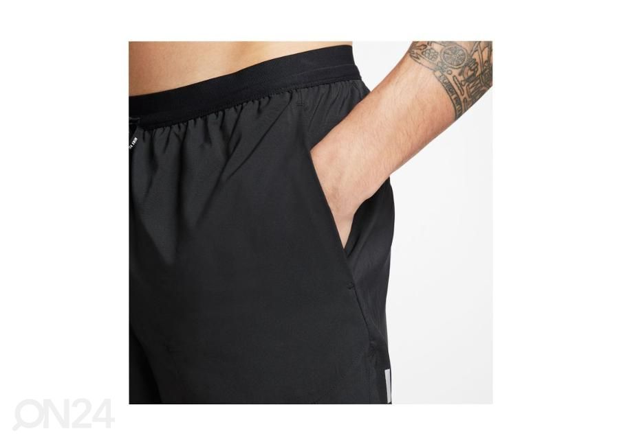Miesten treenishortsit Nike Flex Stride 5" kuvasuurennos