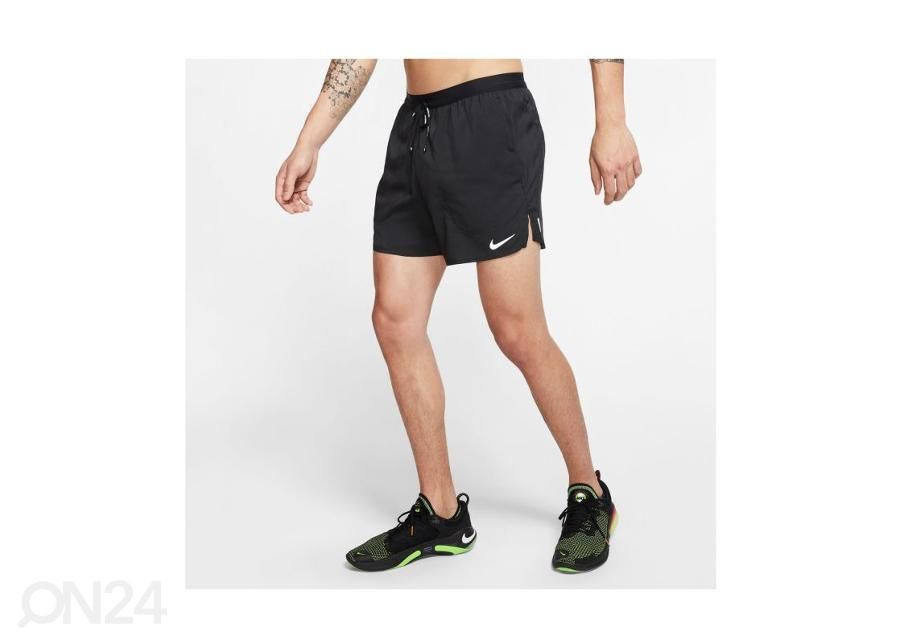 Miesten treenishortsit Nike Flex Stride 5" kuvasuurennos