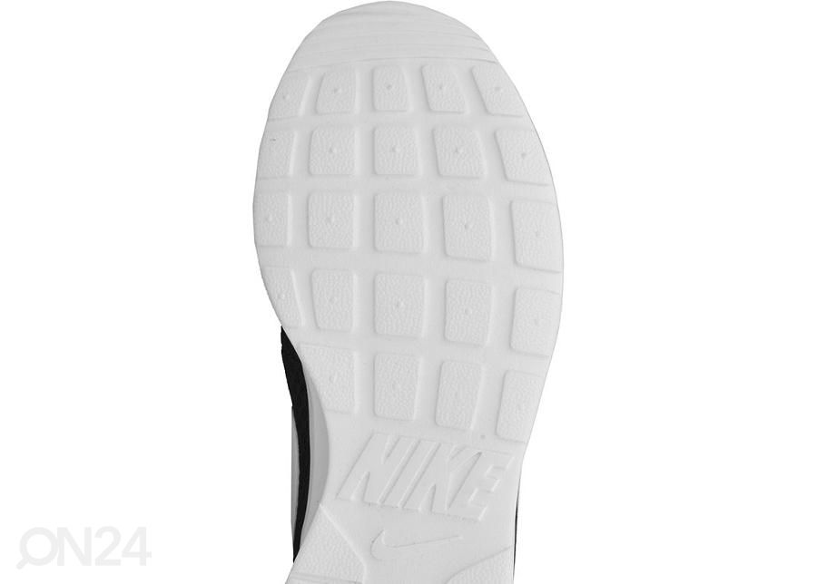 Miesten vapaa-ajan kengät Nike Sportswear Tanjun M 812654-011 kuvasuurennos