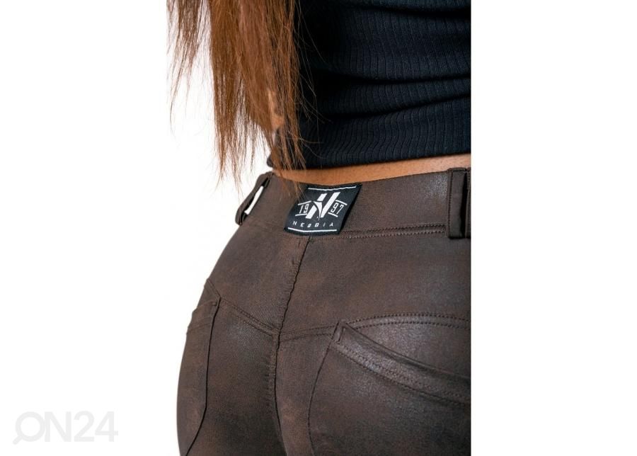 Naisten leggingsit Nebbia Leather Look Bubble Butt 538, ruskeat, koko M kuvasuurennos