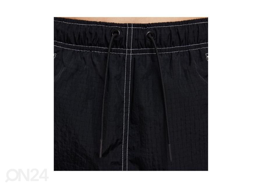 Naisten shortsit Nike NSW Swoosh Repel kuvasuurennos