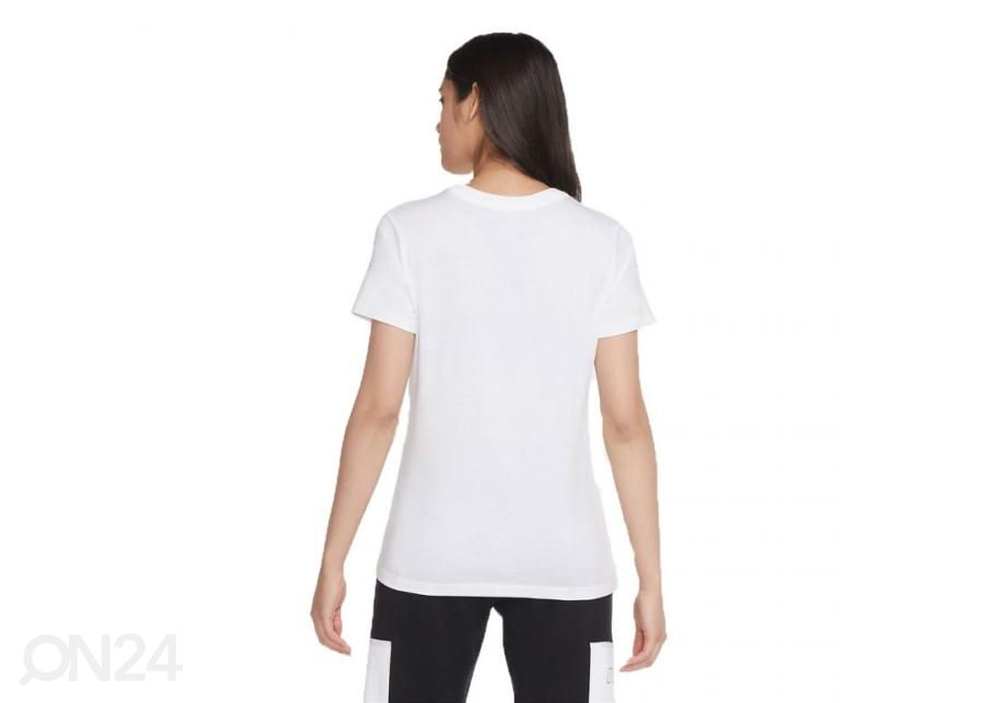 Naisten treenipaita Nike NSW Essntl Tee Ss Crew Lbr kuvasuurennos
