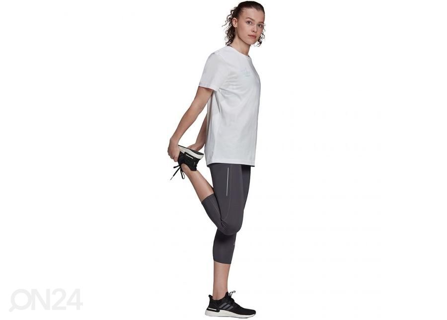 Naisten vapaa-ajan paita Adidas Signature Tee kuvasuurennos