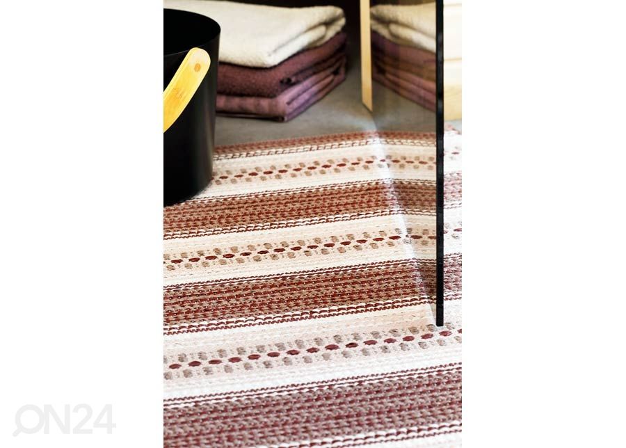 Narma muovimatto Runö wine 70x250 cm kuvasuurennos