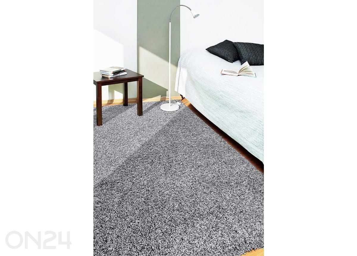 Narma pitkäkarvainen matto Spice™ harmaa pyöreä Ø 133 cm kuvasuurennos
