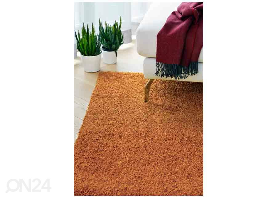 Narma pitkäkarvainen matto Spice™ karamelli 67x133 cm kuvasuurennos