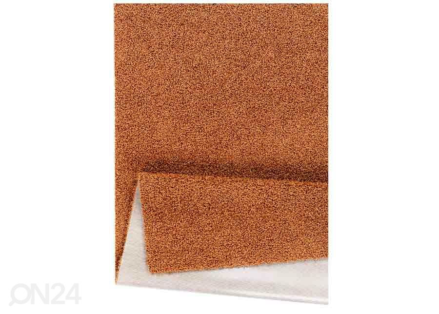 Narma pitkäkarvainen matto Spice™ karamelli 67x133 cm kuvasuurennos