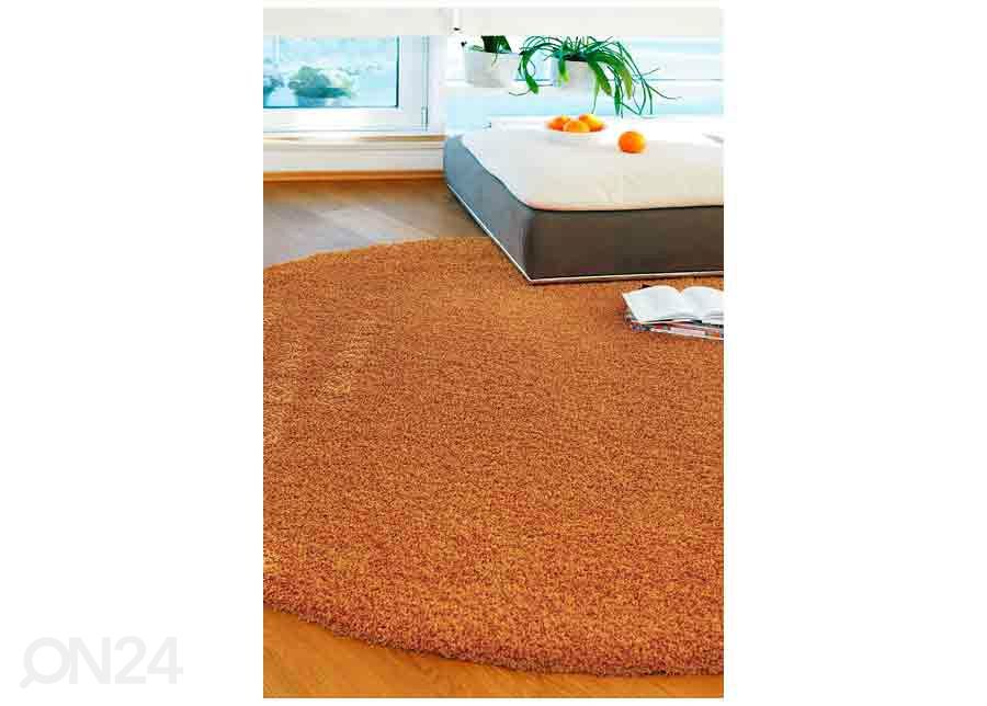 Narma pitkäkarvainen matto Spice™ karamelli pyöreä Ø 200 cm kuvasuurennos