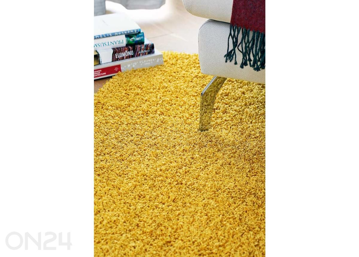 Narma pitkäkarvainen matto Spice™ keltainen pyöreä Ø 133 cm kuvasuurennos