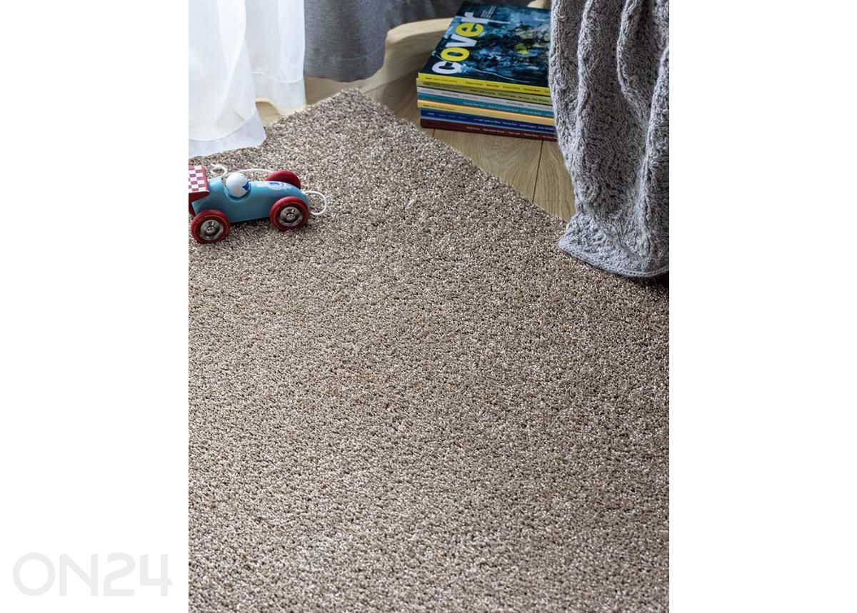 Narma röyhelöinen tuftattu matto Sweet™ beige 67x133 cm kuvasuurennos