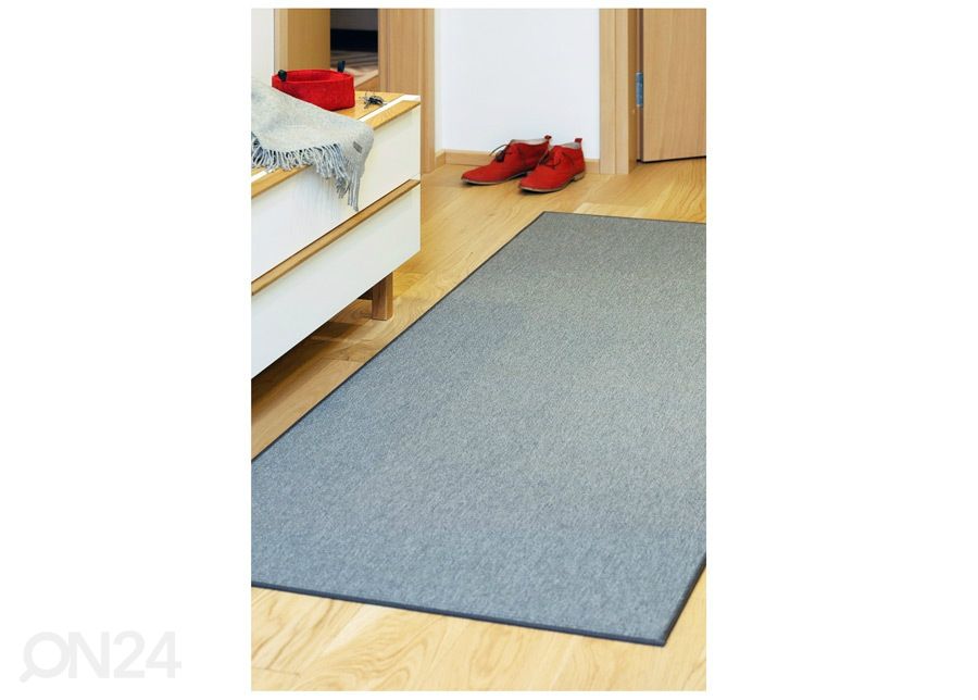Narma sileäkudosmatto Credo™ grey 80x400 cm kuvasuurennos