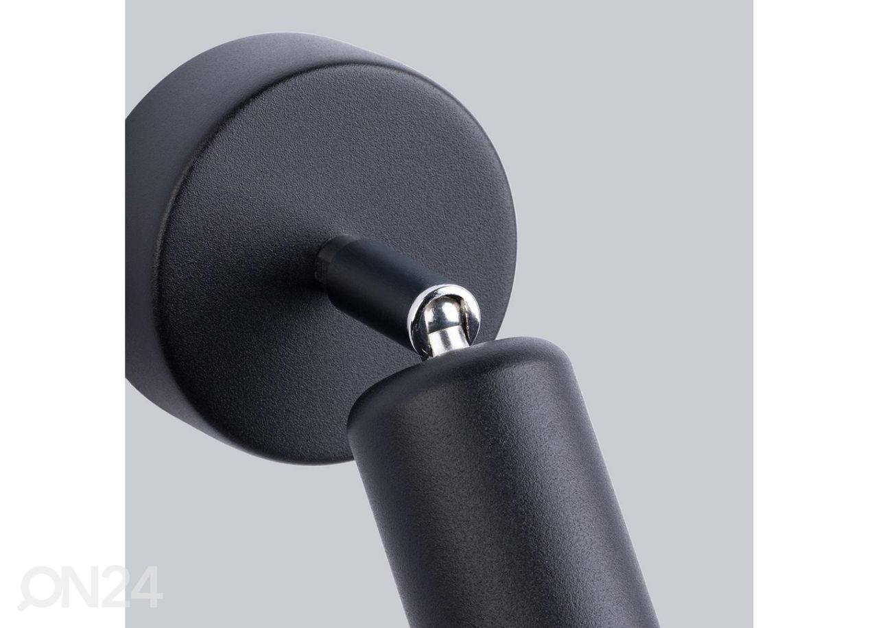 Seinävalaisin Fornes 1, musta kuvasuurennos