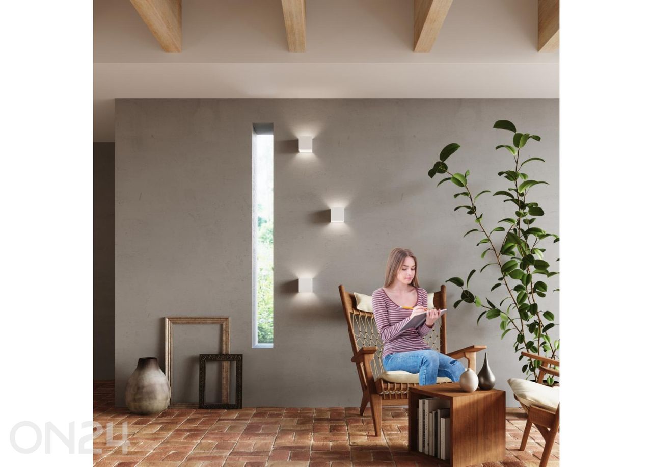 Seinävalaisin Luca LED kuvasuurennos