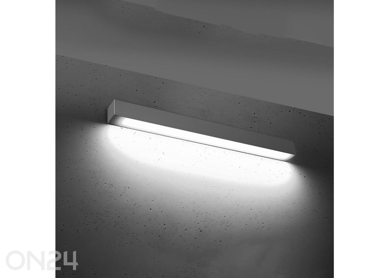 Seinävalaisin Pinne 67 kuvasuurennos