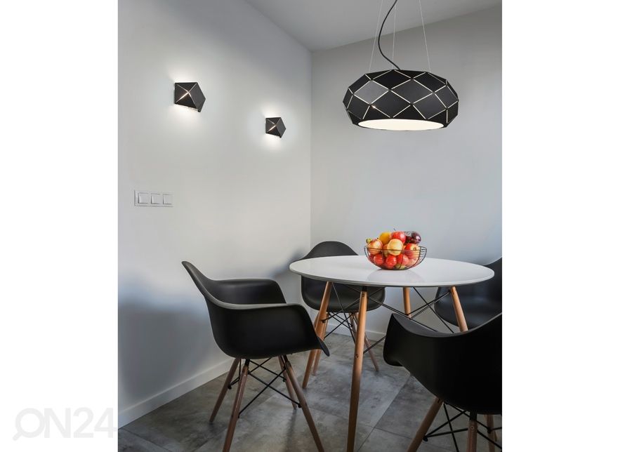 Seinävalaisin Zandor kuvasuurennos