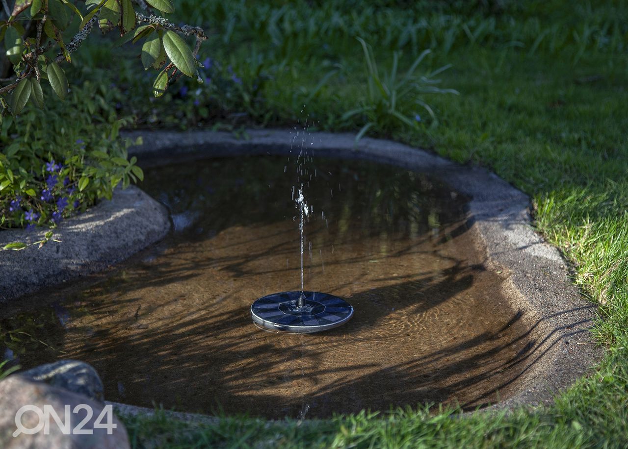 Suihkulähde aurinkokennolla RGB LED valolla Fountain kuvasuurennos