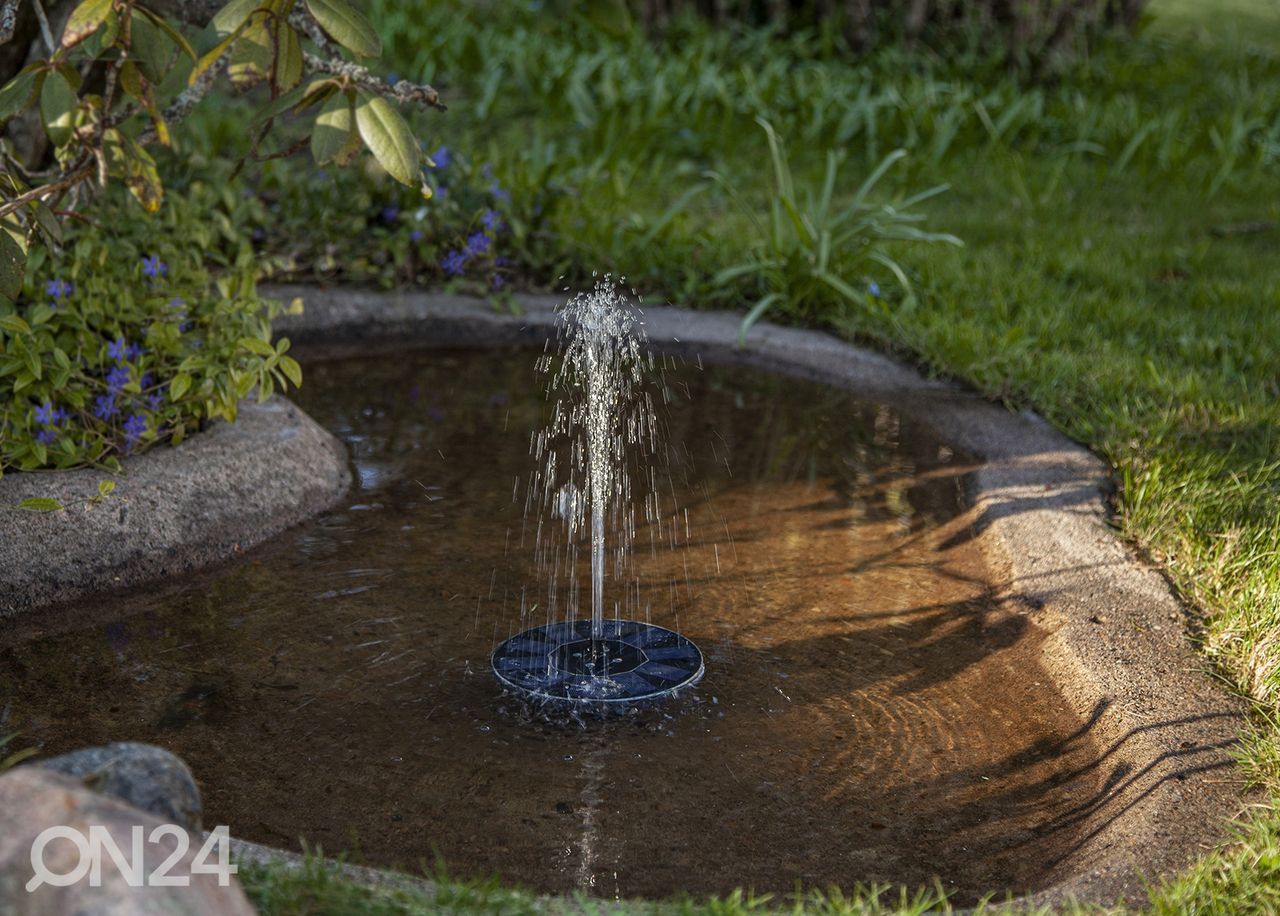 Suihkulähde aurinkokennolla RGB LED valolla Fountain kuvasuurennos