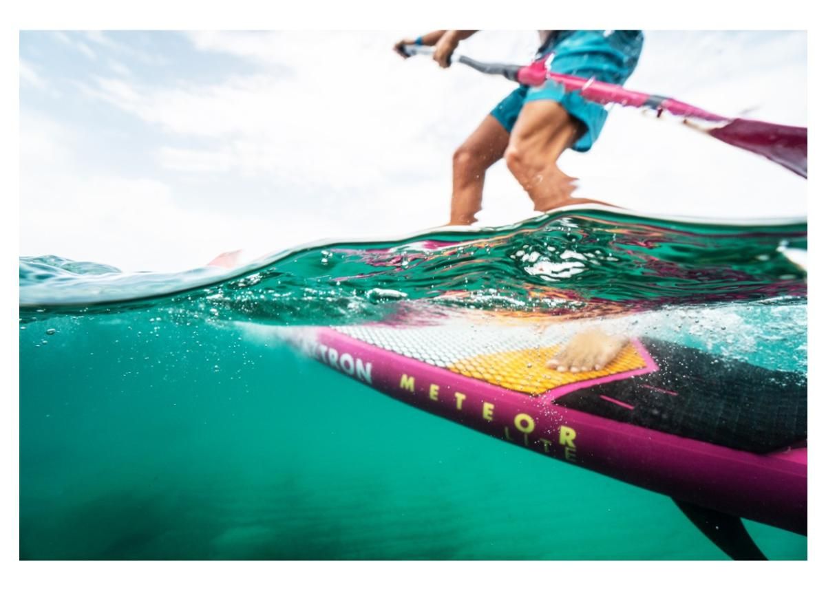 SUP-lauta Aztron METEORLITE Race 12'6" kuvasuurennos