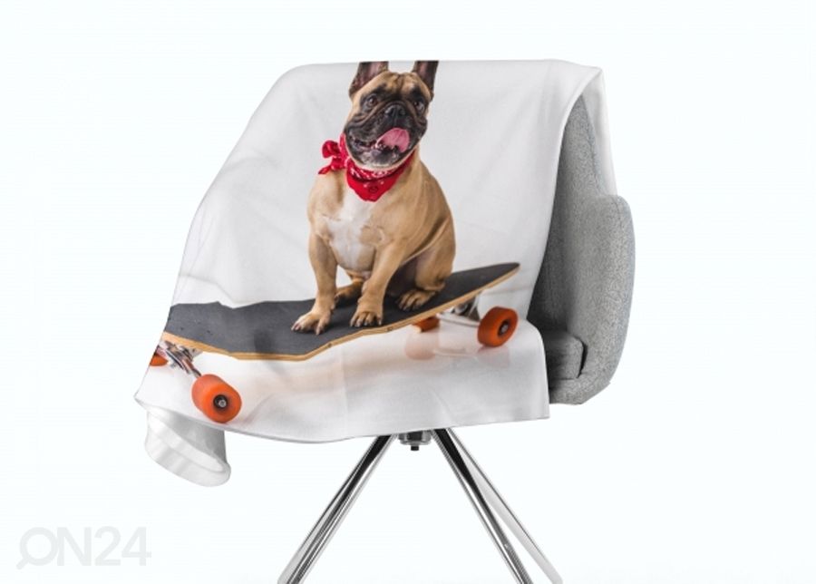Torkkupeitto French Bulldog on Skateboard 150x200 cm kuvasuurennos