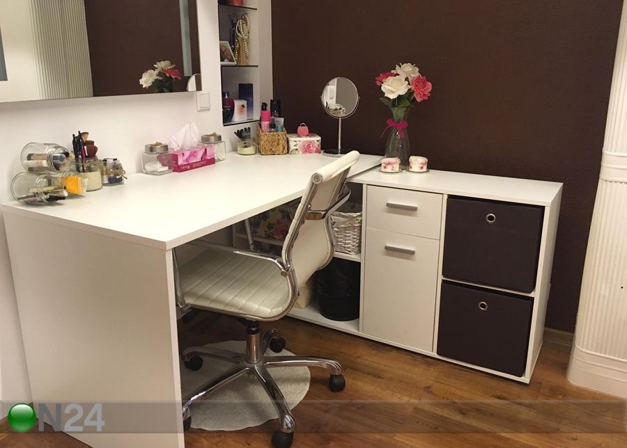 Työpöytä ALEX kuvasuurennos