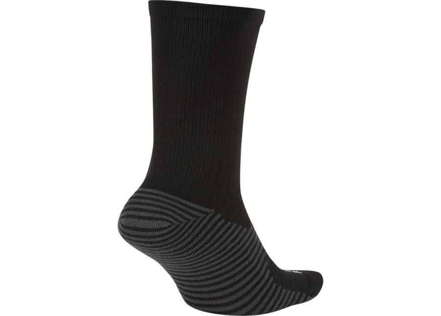 Urheilusukat Nike U Squad Crew SK0030 010 kuvasuurennos