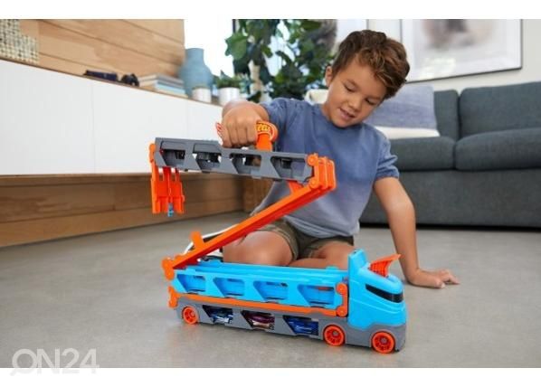 Hot Wheels® traileri kilparata