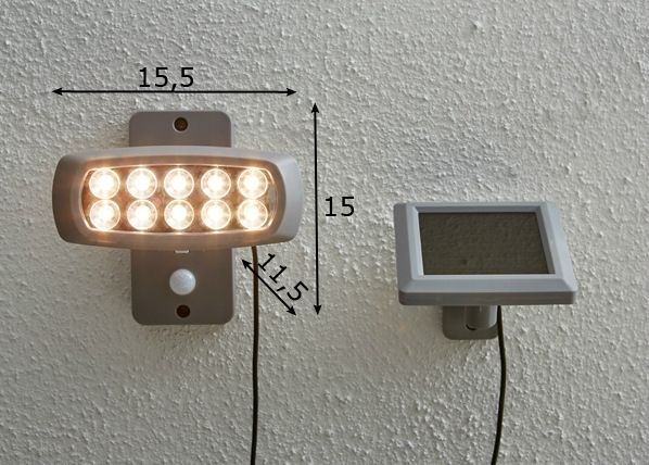 Seinävalaisin aurinkokennolla mitat