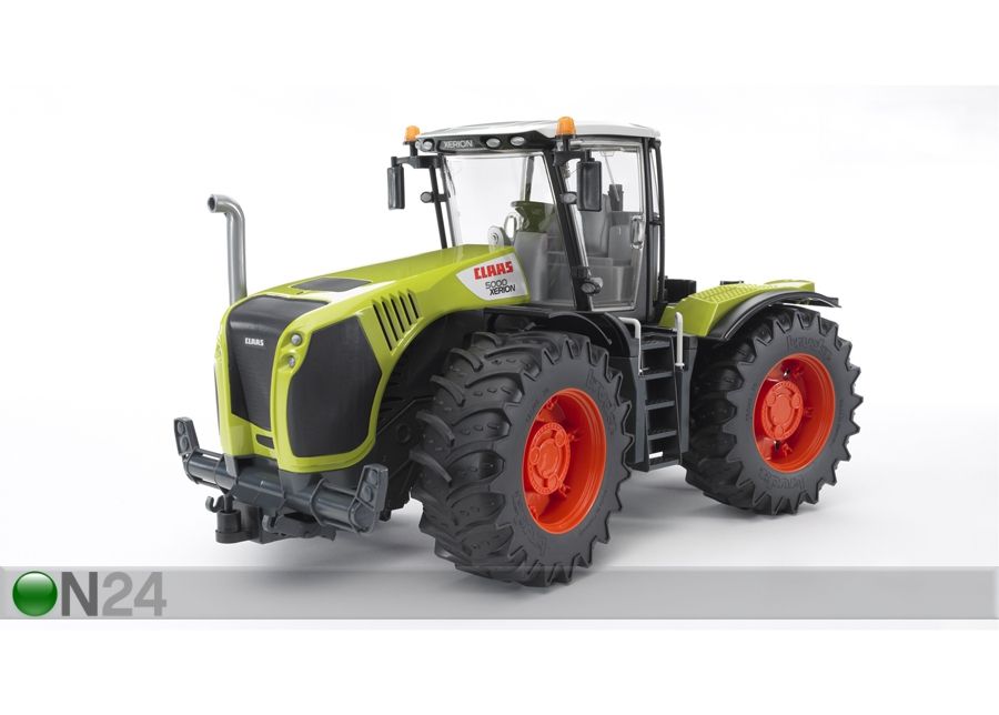 CLAS XERION 5000 1:16 BRUDER kuvasuurennos