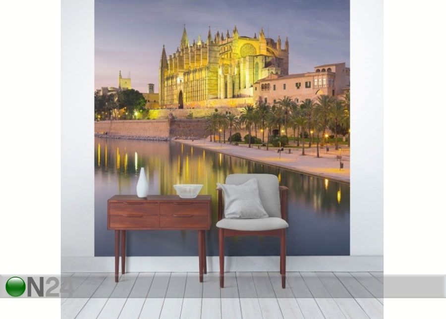 Fleece-kuvatapetti CATEDRAL DE MALLORCA WATE REFLECTION kuvasuurennos